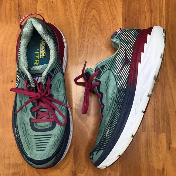 hoka bondi 5 womens size 9.5